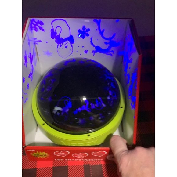 Dr. Seuss The Grinch LED Color Changing Lightshow Projector - Picture 7 of 12